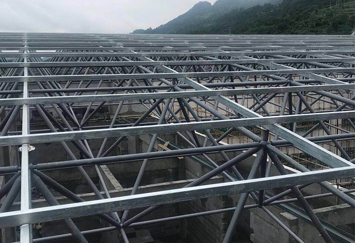 巴音郭楞仁怀冠英学校艺体楼网架